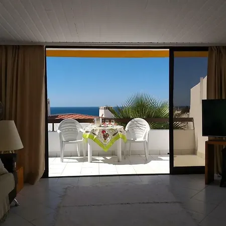 Ocean View, Old Town, Pool And Free Wi-fi! דירה *