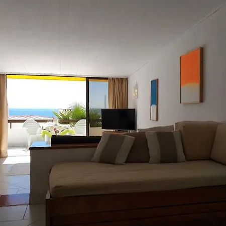 דירה Ocean View, Old Town, Pool And Free Wi-fi! אלבופיירה